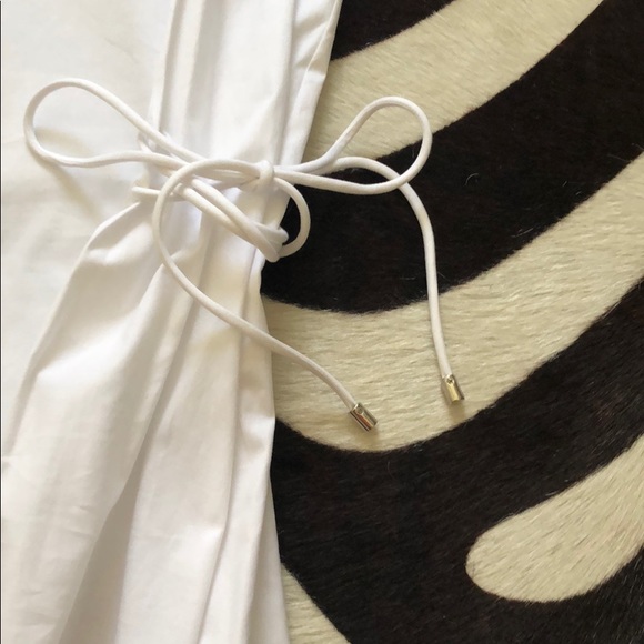 Brand new Theory Cahiway white sleeveless top - Picture 4 of 5